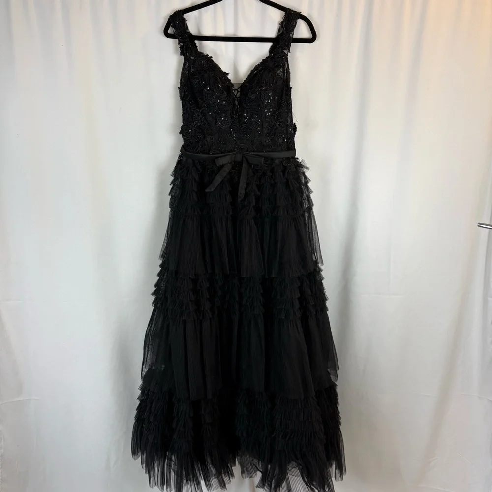 Elegant Black Evening Gown Off-Shoulder Dress Size:M wedding, prom dress